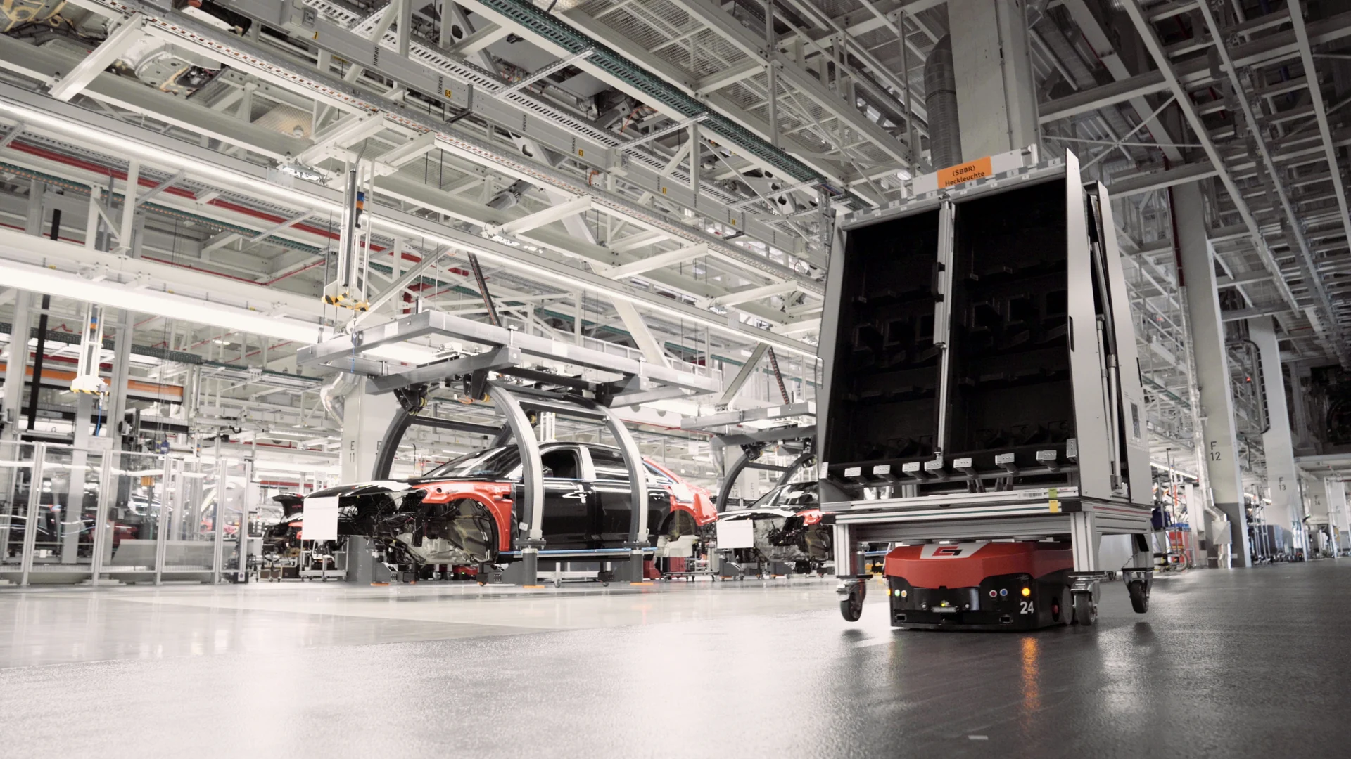 Mobile industrial robot supplying the Audi production line
