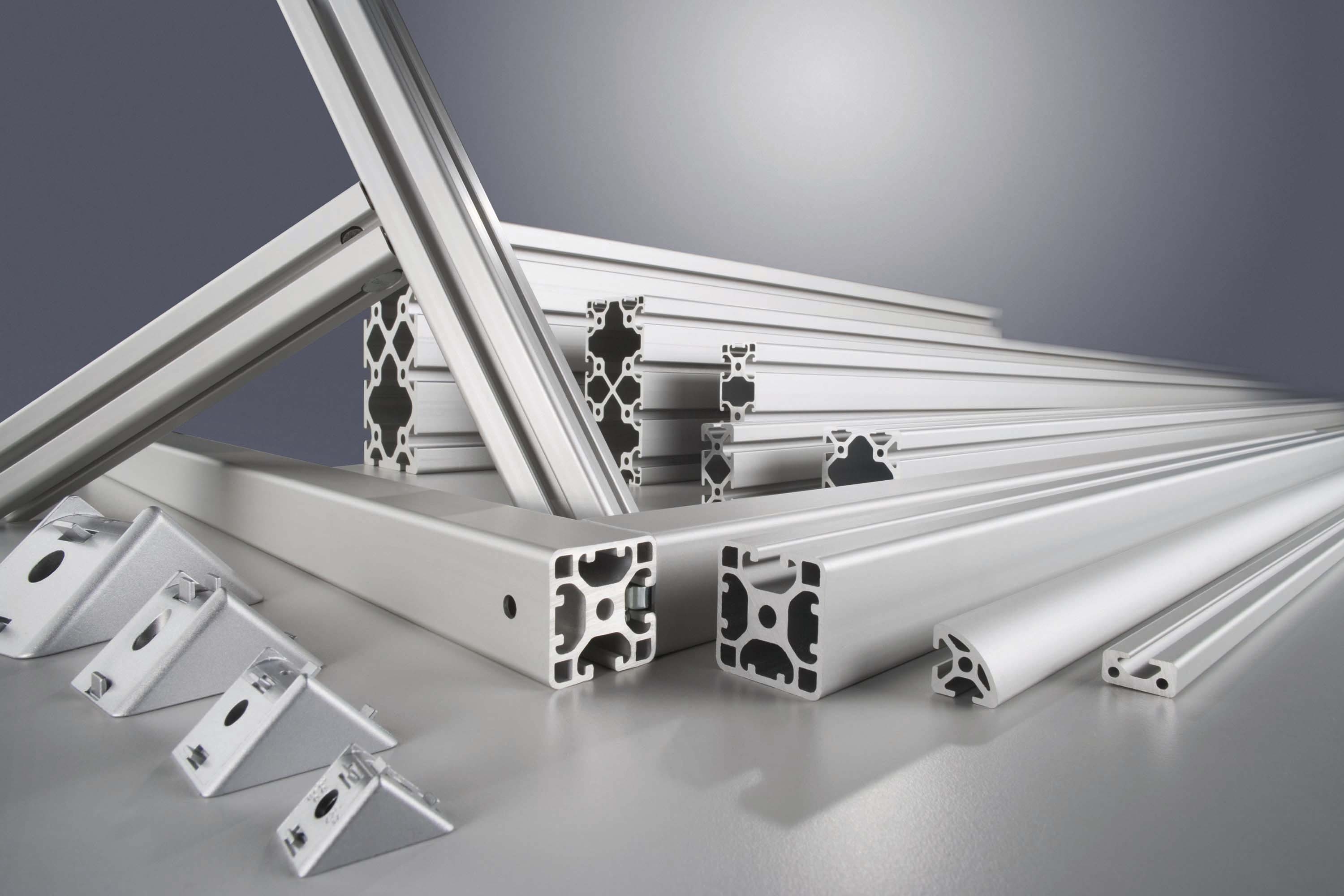 Aluminium profiles and fastening elements from the item modular system
